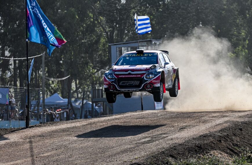 Rodrigo Zeballos brilla con un segundo lugar en el Rally del Atlántico.