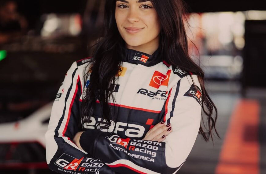 Maite Cáceres: La piloto que lleva a Maldonado a los circuitos del mundo