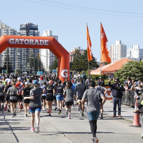 Punta del Este se prepara para su 17.ª Maratón Internacional: más de 6.000 corredores y un fuerte impacto turístico.