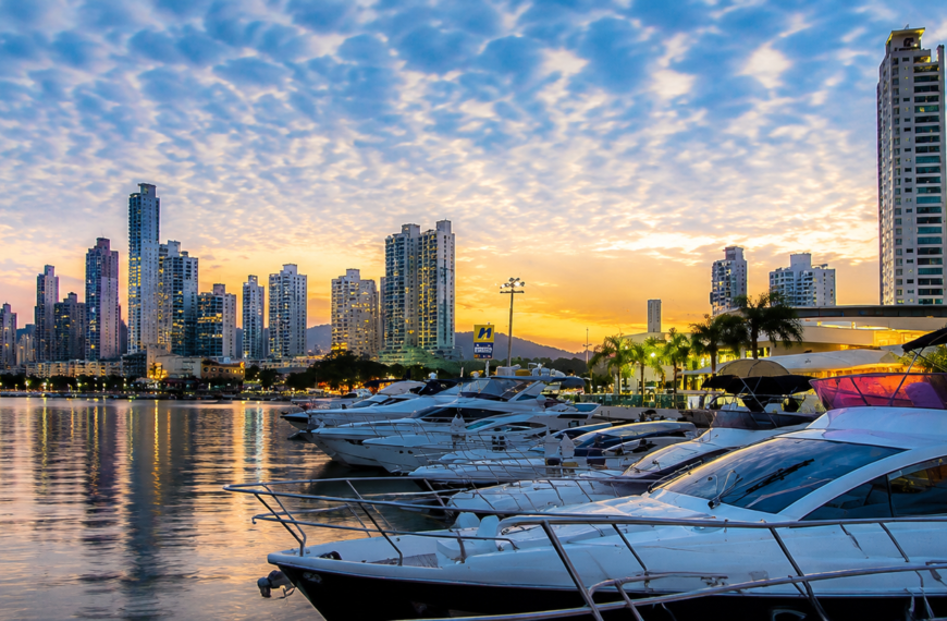 La capital de las alturas en el Atlántico Sur: Balneário Camboriú redefine el lujo residencial con diseño Pininfarina y arquitectura de vanguardia.