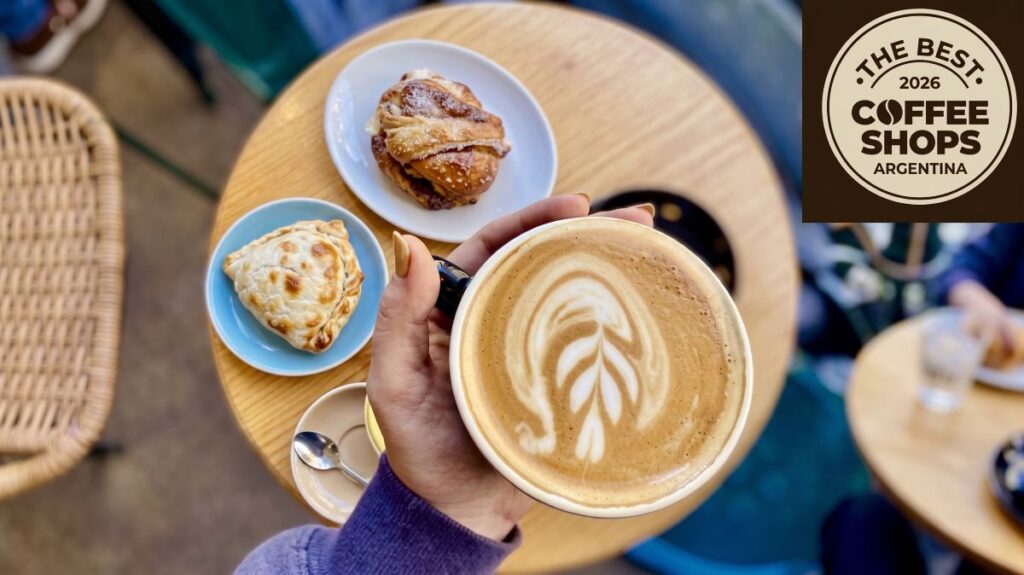 Negro El Salvador: una propuesta que celebra el buen cafe de especialidad en Palermo.