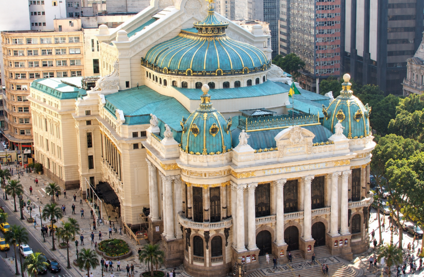 El Theatro Municipal de Río de Janeiro presenta su temporada lírica de primavera tras culminar obras de restauración.