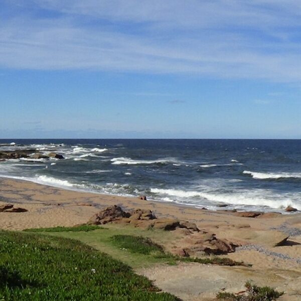 Playa de José Ignacio con el faro al fondo