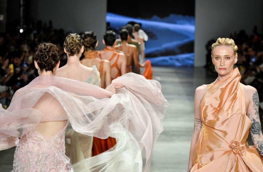 La pasarela de América Latina: tres décadas de la São Paulo Fashion Week y el brillo de la alta costura en Ibirapuera.