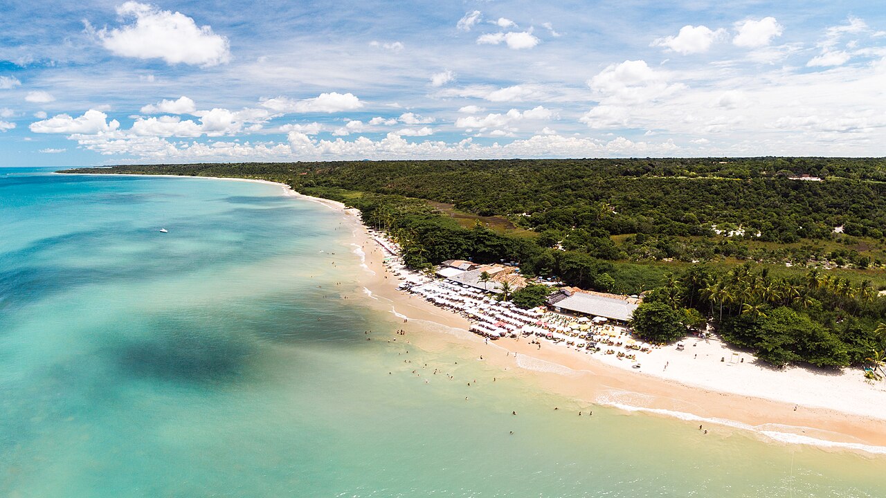 Vista aérea de la Praia dos Coqueiros en Trancoso